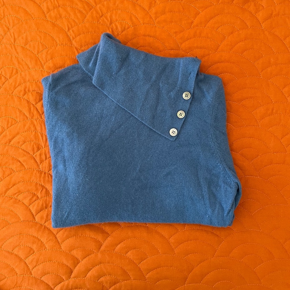 100% Cashmere Sweater - blue